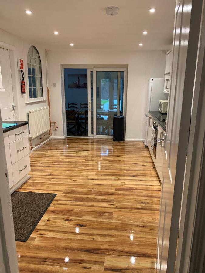 Fantastic Villa Bournemouth - Spa, Parking, Garden Luaran gambar